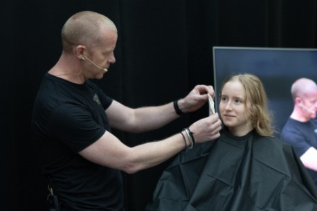 Make-Up Artist
